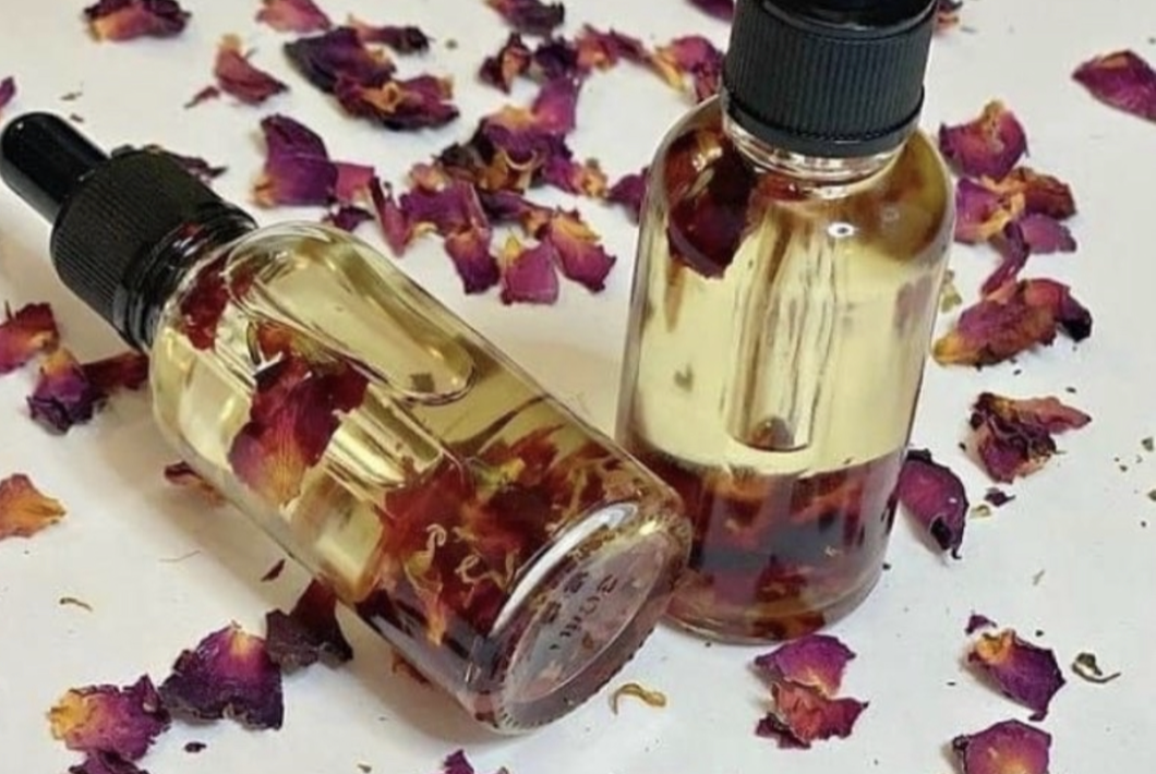 ROSE INFUSED FACE SERUM